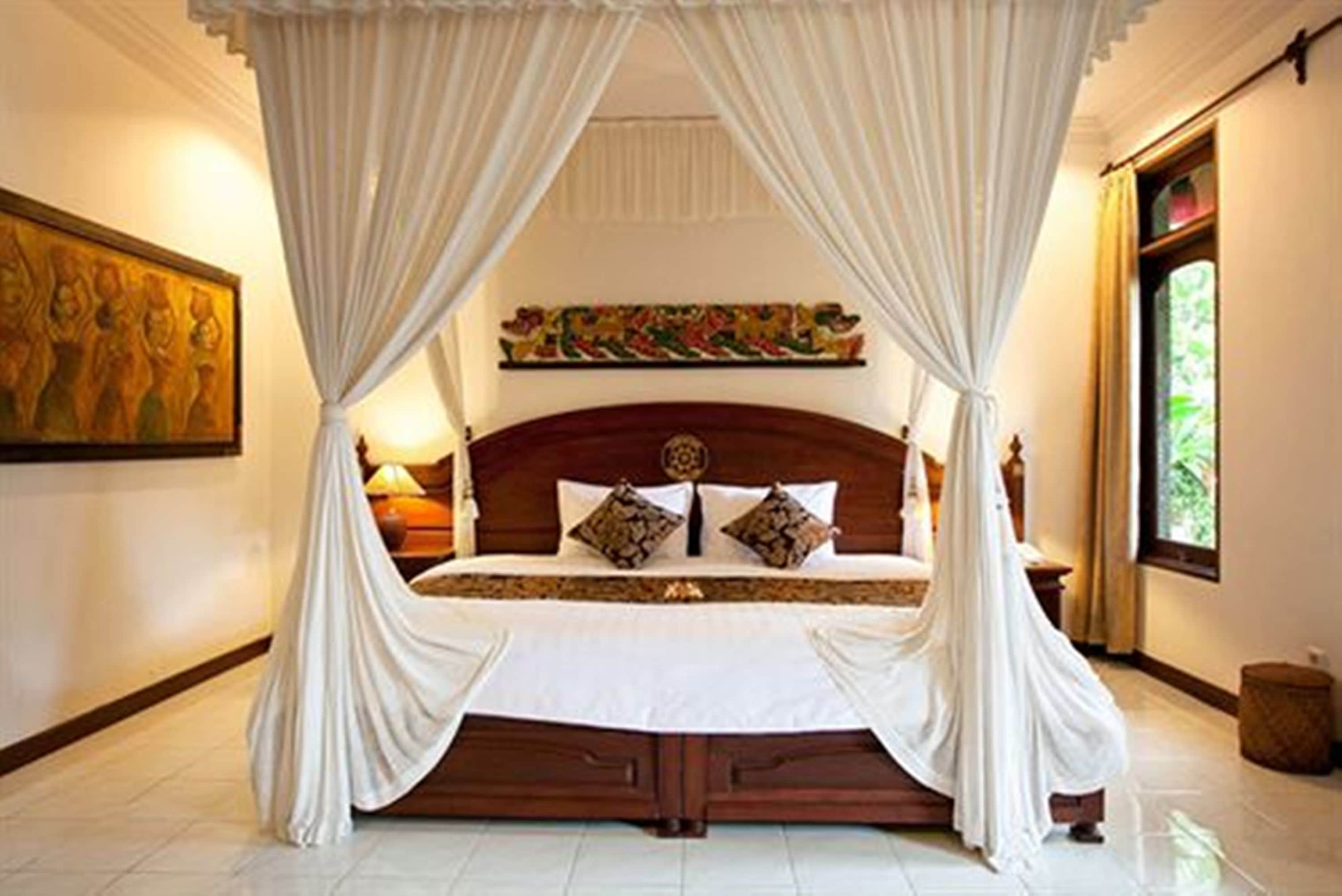 Suite Room | 1 bedroom, minibar, desk, blackout drapes