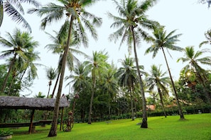 View from property - Nataya Roundhouse Coral Bay Resort and Spa (Kampot)