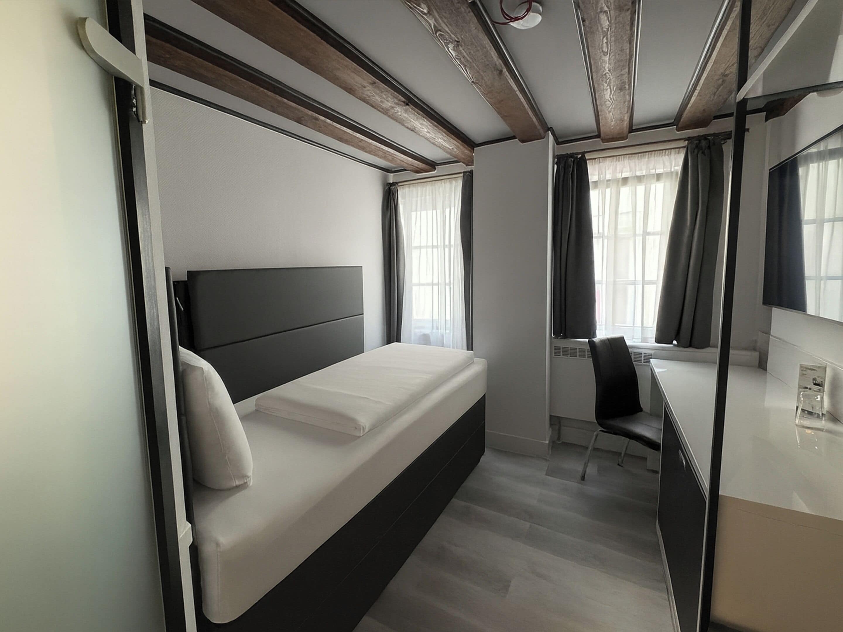 Eenpersoonskamer | Luxe beddengoed, gratis wifi