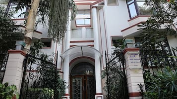 Entrée de l’hébergement
