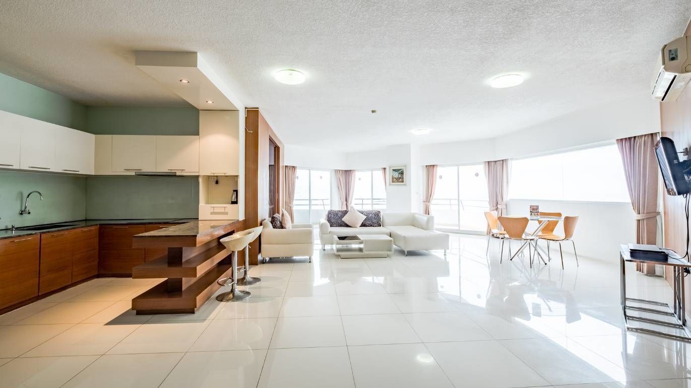 Grand Sea View | Frigobar, Wi-Fi de cortesia