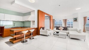 Grand Sea View