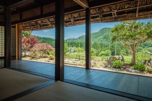 Interior detail - Miyama Futon & Breakfast Thatched Cottages (Nantan)
