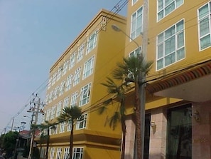 Front of property - The Egypt Boutique Hotel Bangkok (Bangkok)