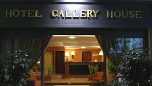 Unclassified image, 5 of 63, button - Smart Hotel Gallery House (Palermo)