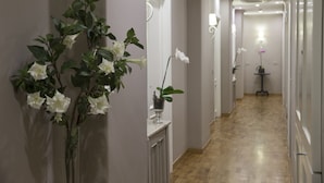Unclassified image, 3 of 63, button - Smart Hotel Gallery House (Palermo)