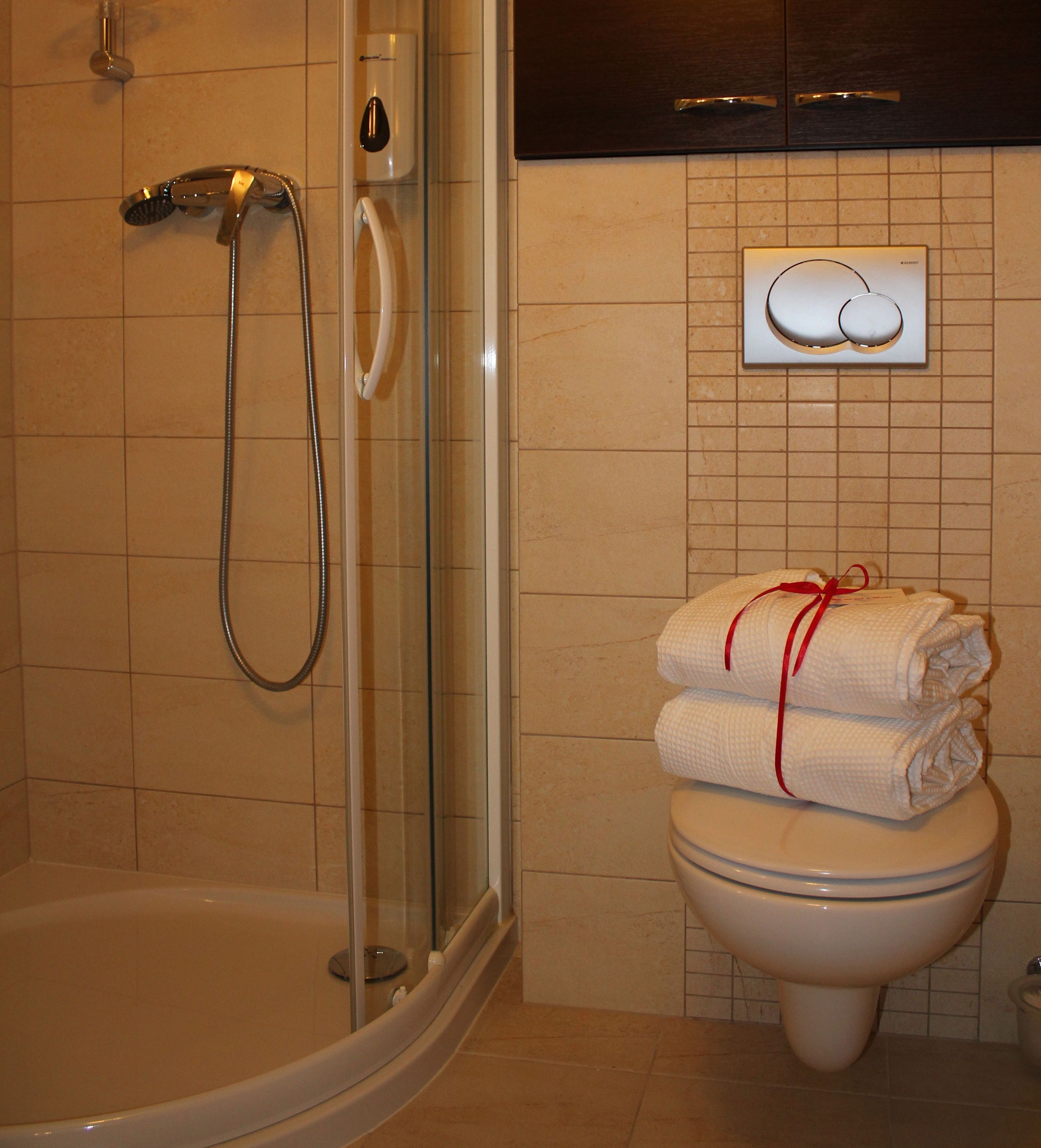 premium bedding, in-room safe, desk, blackout curtains