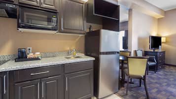 Ropa de cama de alta calidad y escritorio