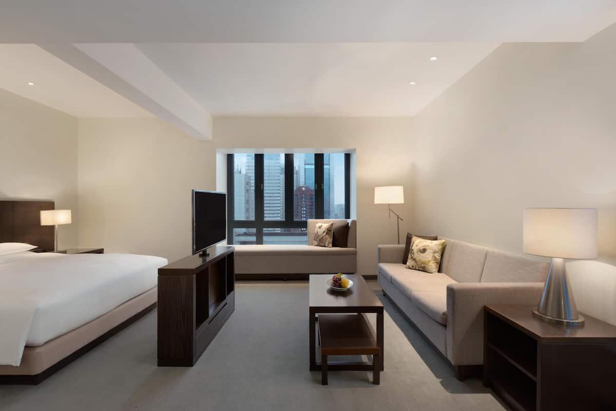 Specialty Room with 1 King Bed and Sofa Bed | In-room safe, desk, soundproofing, iron/ironing board