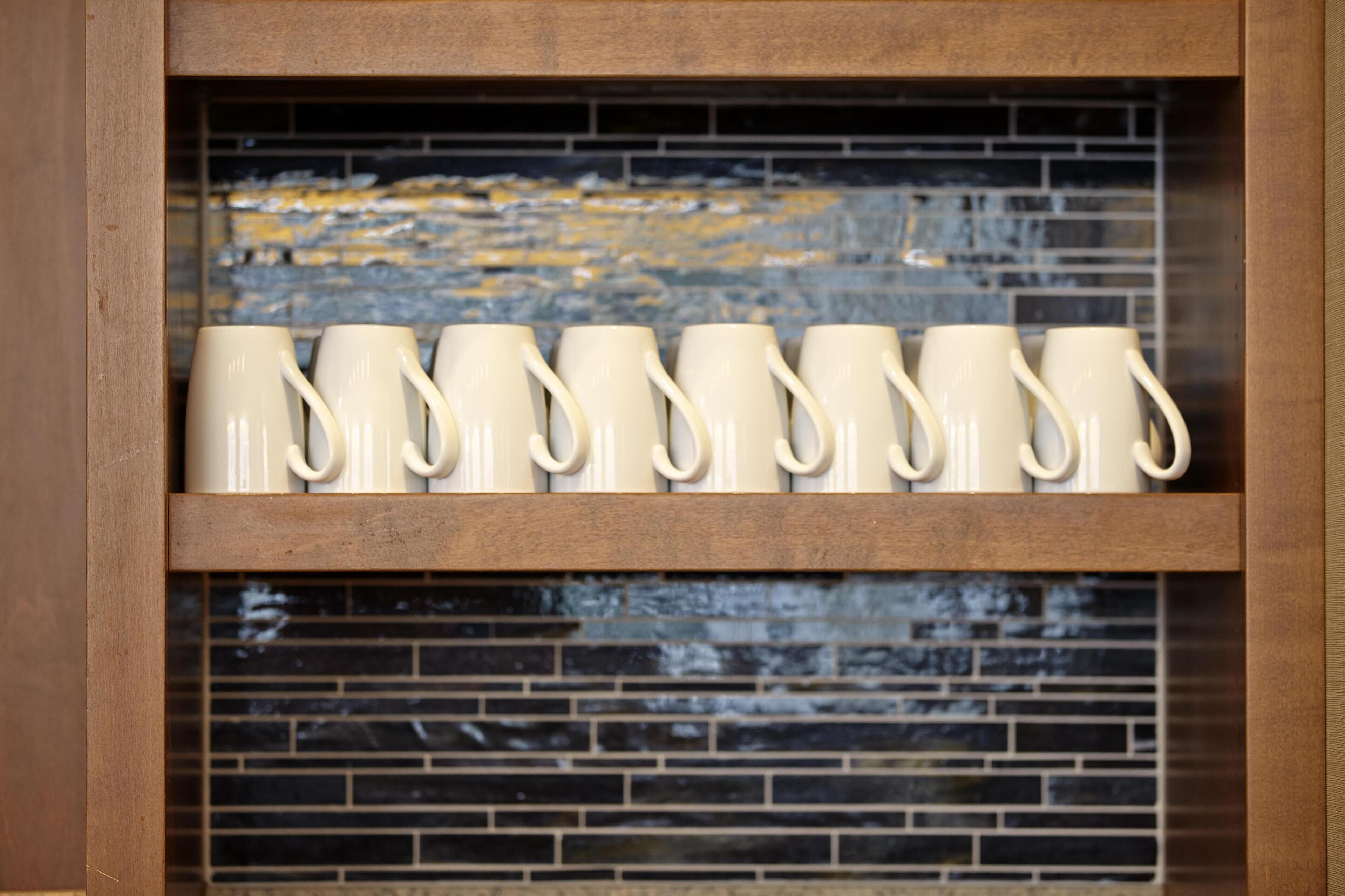 daily buffet breakfast (cny 88 per person)