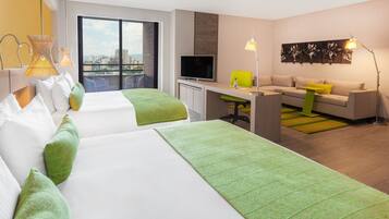 Minibar, in-room safe, desk, iron/ironing board