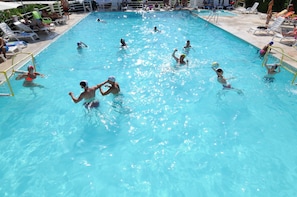 2 outdoor pools, open 9:30 AM to 7 PM, pool umbrellas, pool loungers - Camping Village Green Garden (Sirolo)
