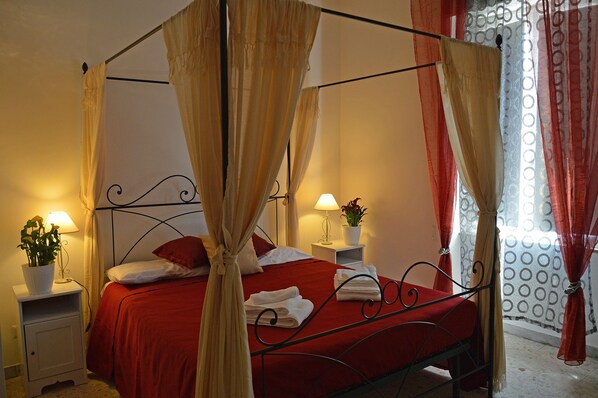 Double Room, Private Bathroom | In-room safe, desk, free cots/infant beds, rollaway beds