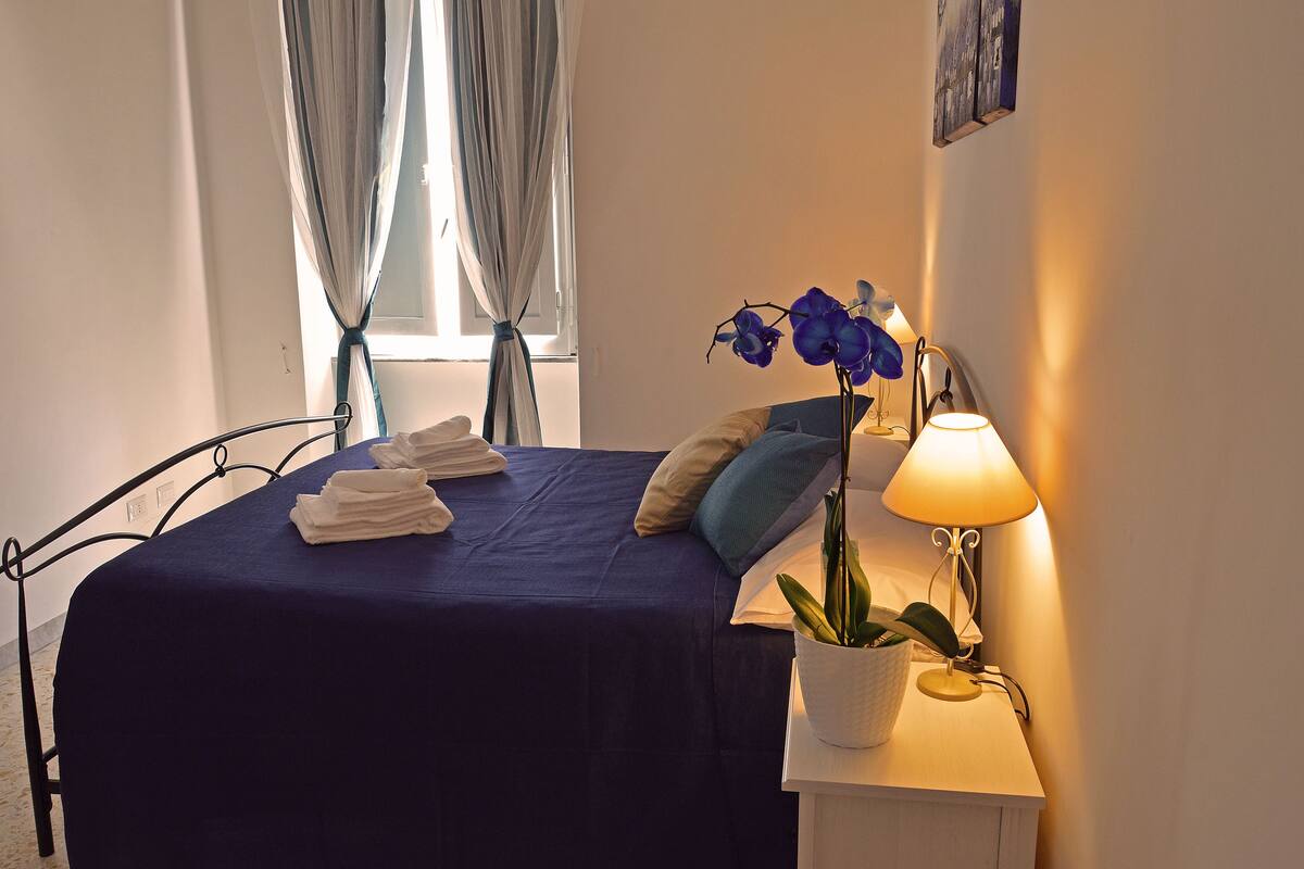 In-room safe, desk, free cots/infant beds, rollaway beds