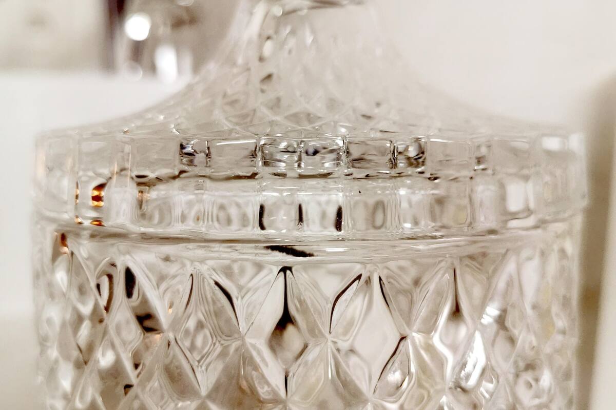 deluxe suite | 1 bedroom, hypo-allergenic bedding, free minibar items, in-room safe