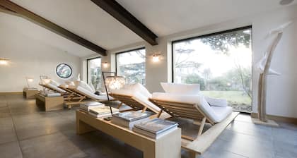 Le Clos Saint-Martin Hôtel & Spa