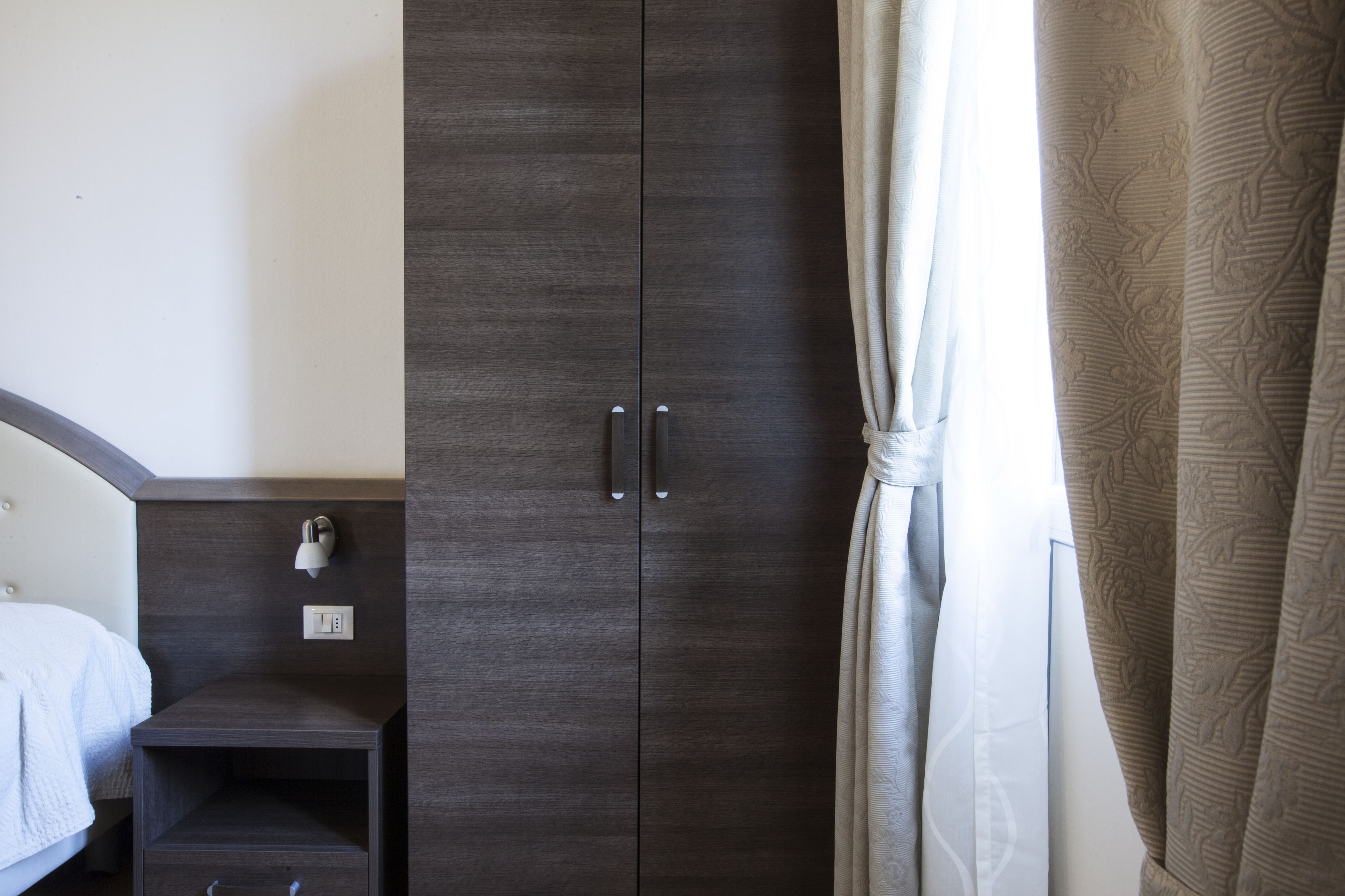 1 bedroom, down duvets, memory-foam beds, in-room safe