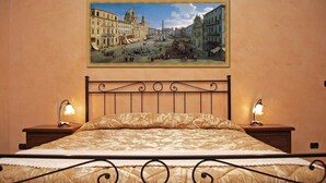 Double Room, Private Bathroom | Egyptian cotton sheets, desk, blackout drapes, WiFi (free) - B&B Maestoso (Rome)