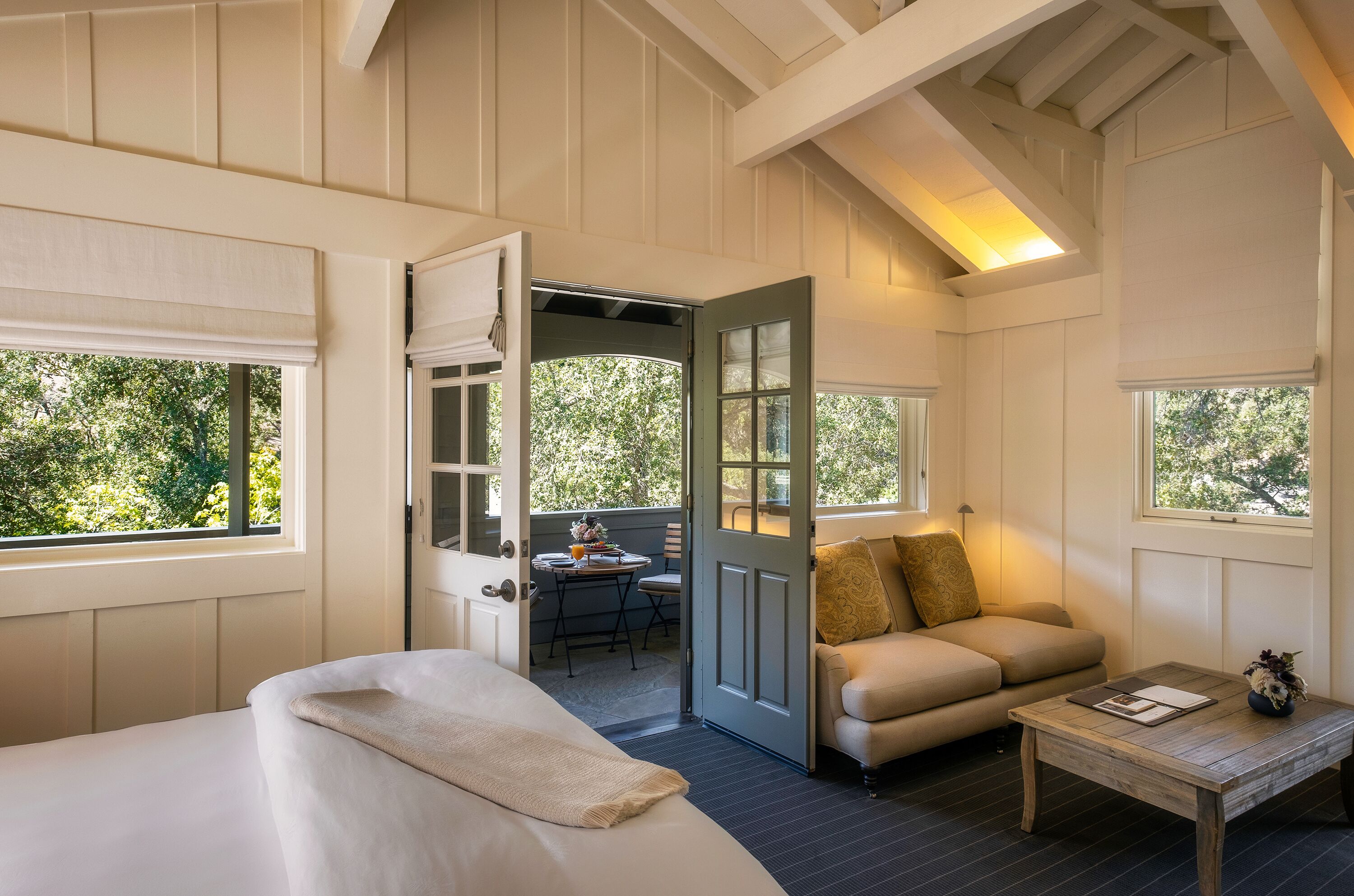 cottage room | terrace/patio