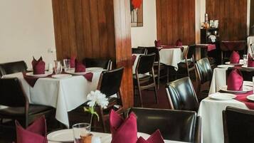 Free daily full breakfast