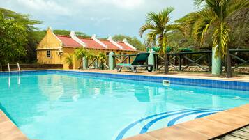 Outdoor pool, sun loungers