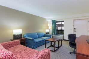 Flat-screen TV - Nation's Inn (West Jefferson)