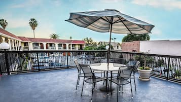 Sun deck