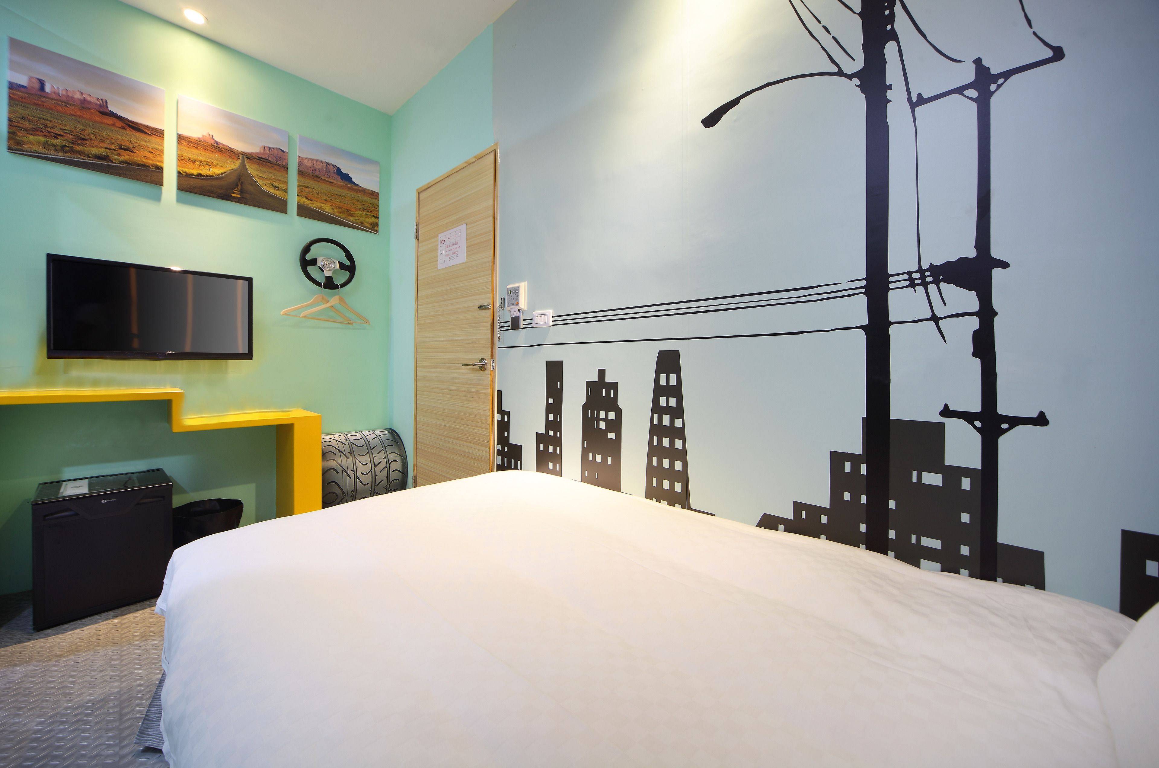 single room | 1 bedroom, down duvets, iron/ironing board, free wifi