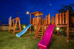 Children's play area - outdoor