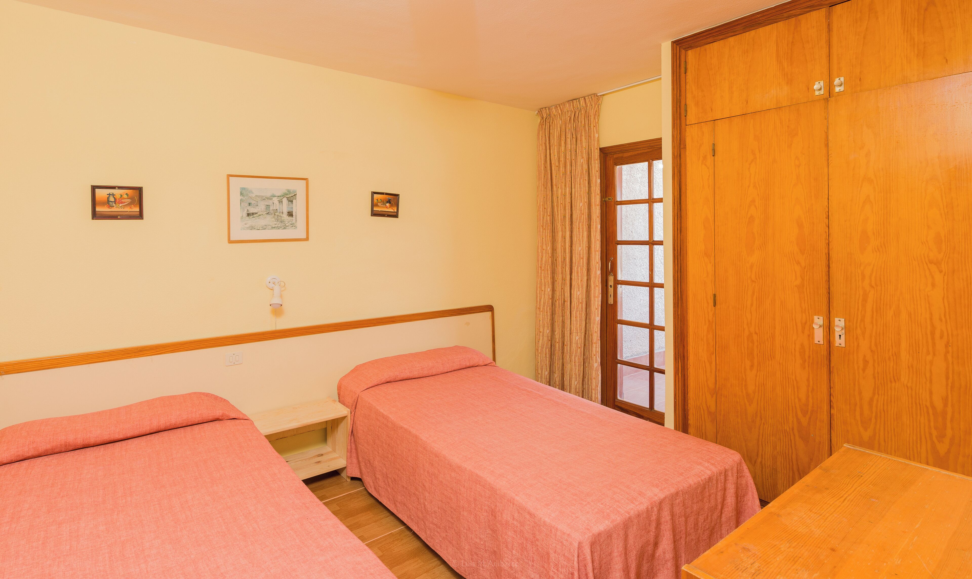 In-room safe, free cribs/infant beds, free WiFi, bed sheets