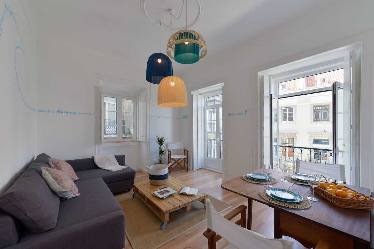 Apartment, 2 Bedrooms | Living area
