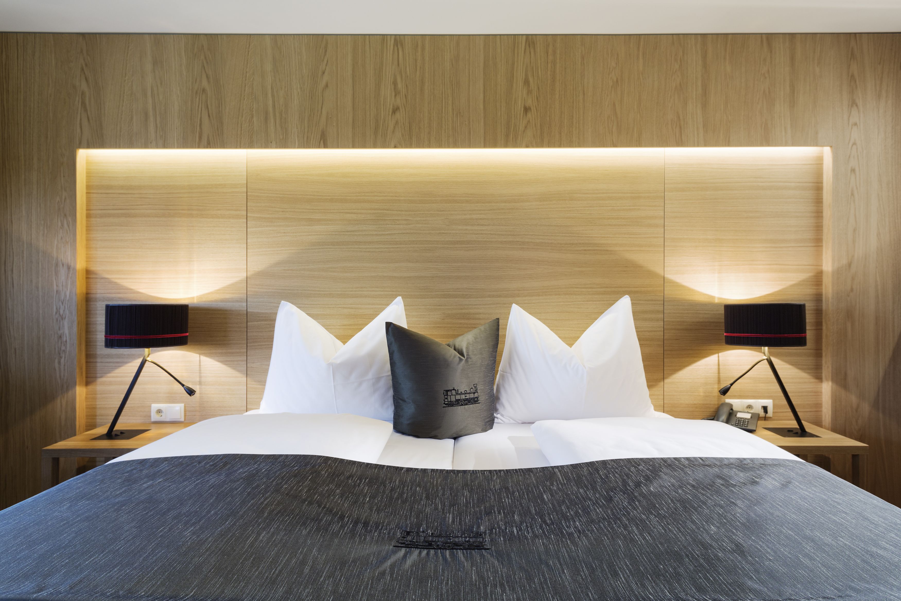 superior double room, 1 double bed, balcony | minibar, in-room safe, desk, blackout curtains