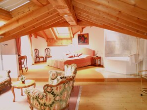 Romantic Suite with Sauna | Wohnbereich