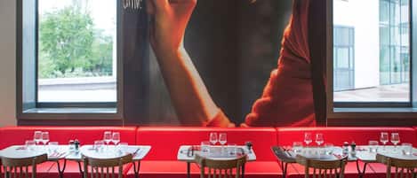 Lunch and dinner served, Regional cuisine