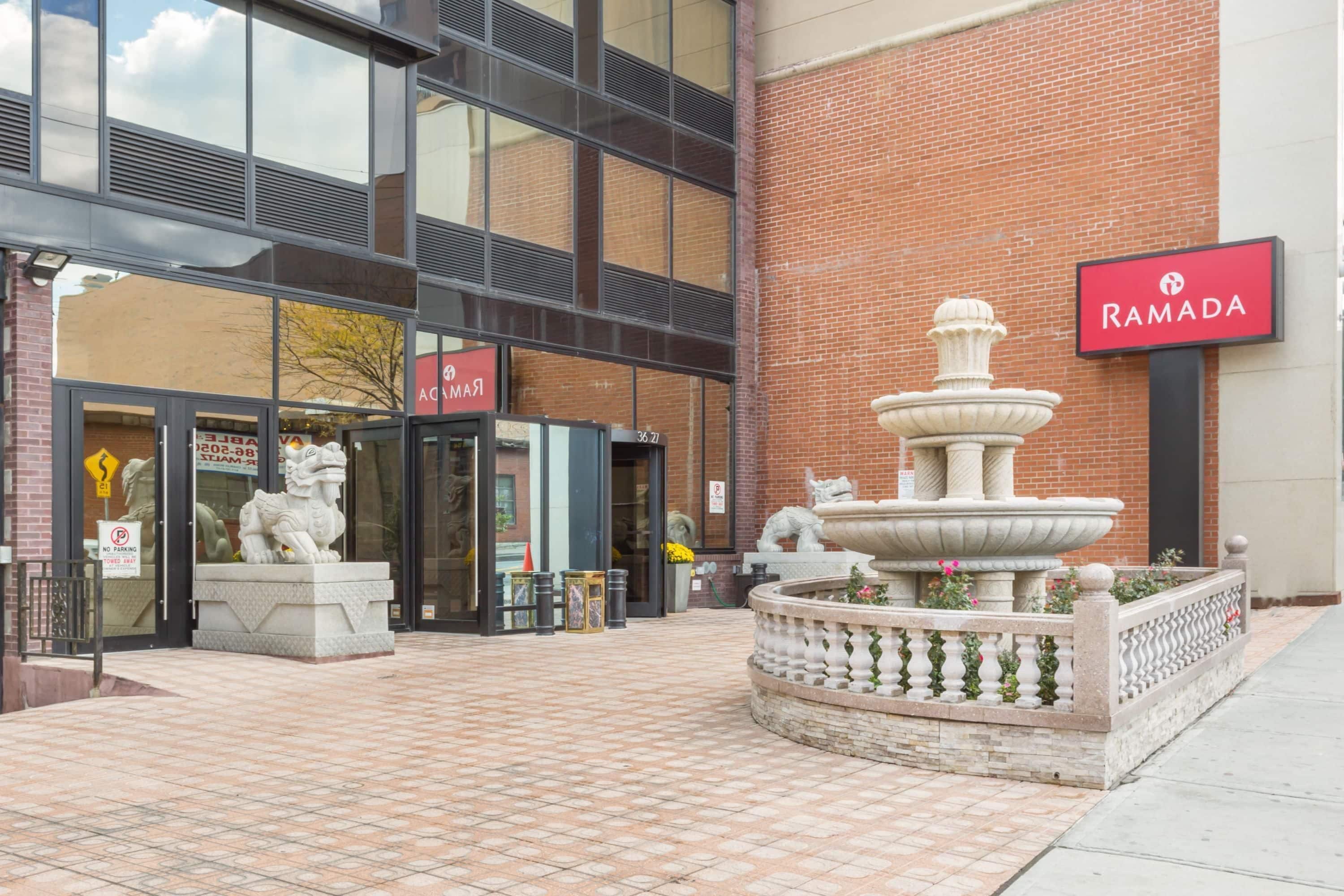 Foto - Ramada by Wyndham Flushing Queens