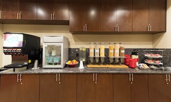 Desayuno continental incluido todos los días