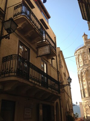 Exterior - Locanda Re Ruggero (Monreale)