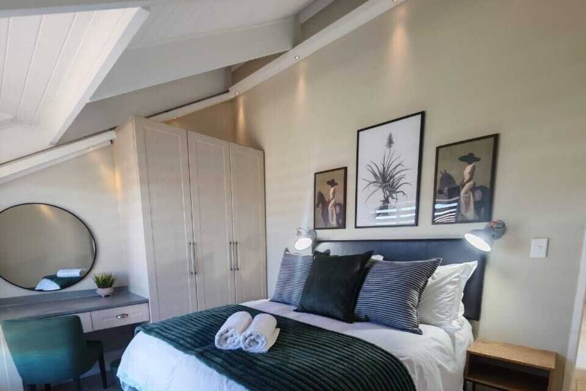 Superior Suite, Balcony, Mountain View | In-room safe, soundproofing, bed sheets