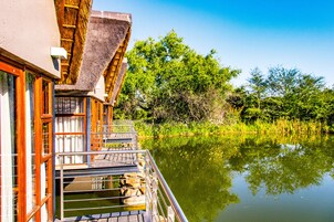 Couples treatment rooms, hot tub, steam room, hot springs, Turkish bath