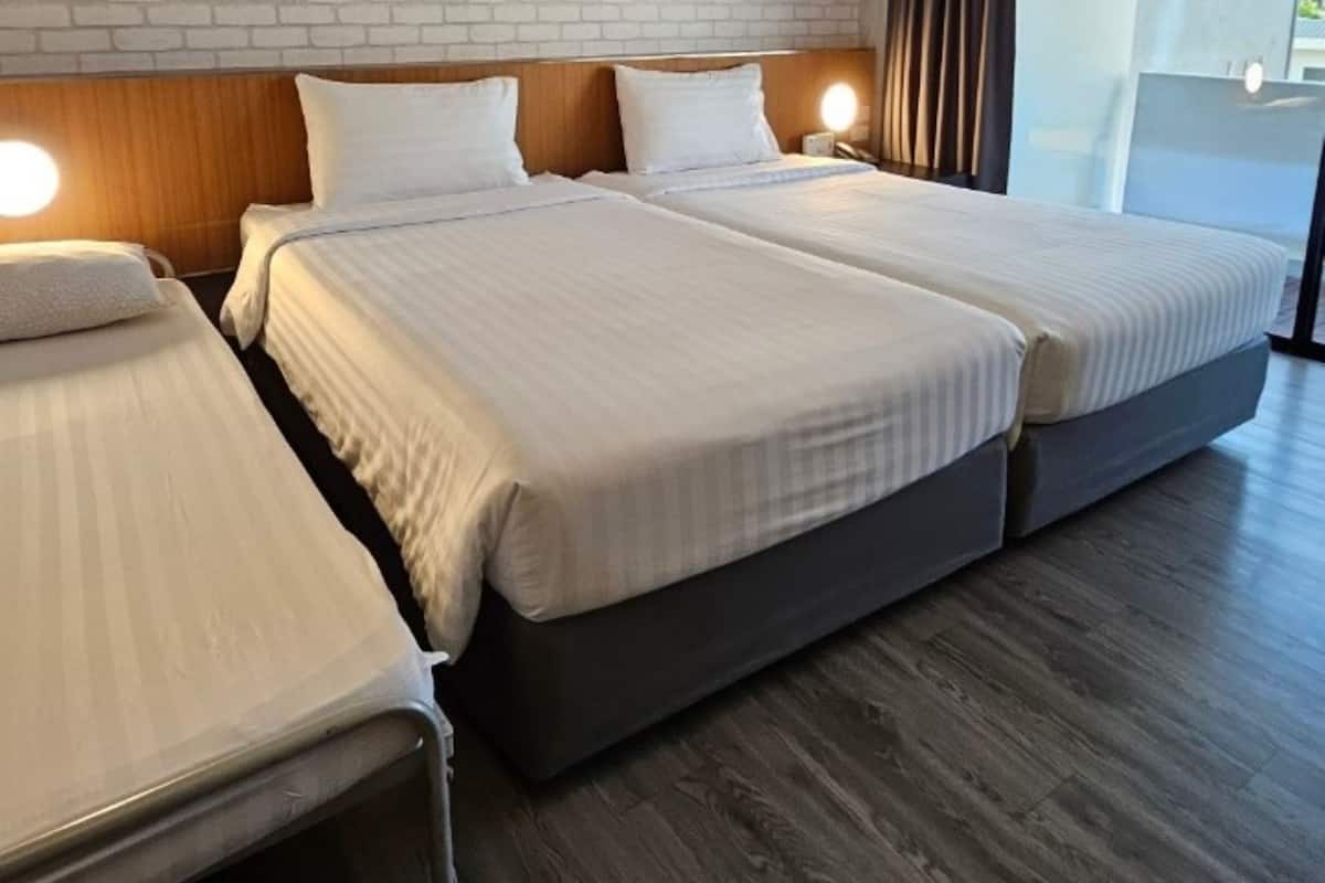 1 slaapkamer, een minibar, een kluis op de kamer, een bureau