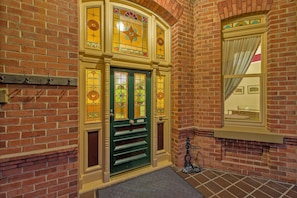 Property entrance - Penghana Bed & Breakfast (Queenstown)