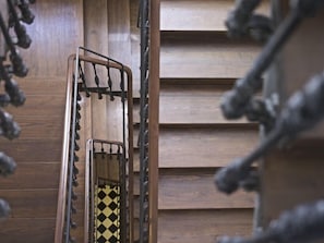 Staircase - The Hat Madrid - Hostel (Madrid)