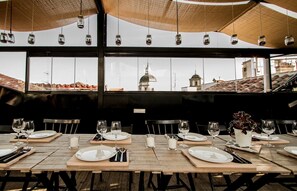 Terrace/patio - The Hat Madrid - Hostel (Madrid)