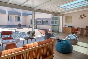 Couples treatment rooms, sauna, hot tub, body treatments, body wraps - Hôtel Causse Comtal Rodez, The Originals Relais (Montrozier)