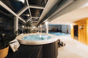 Behandlungsräume für Paare, Sauna, Whirlpool, Körperbehandlungen