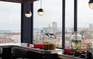 Kahvaltı sunulur, uluslar arası mutfak 