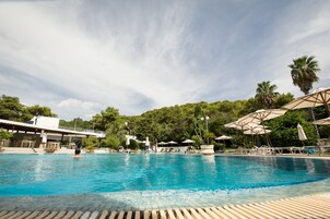 Piscina externa sazonal