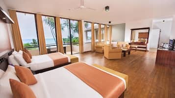 Deluxe Room with Jaccuzi | Pillow-top beds, minibar, individually decorated, individually furnished