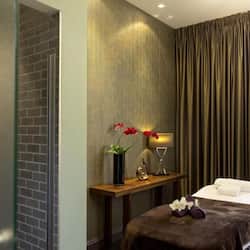 Sauna, bain à remous, hammam, soins corporels, soins d'hydrothérapie