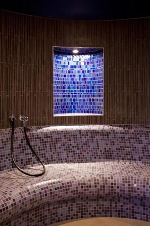 Sauna, hot tub, Turkish bath/hammam, body treatments, hydrotherapy - Aspria Hamburg Uhlenhorst – Sport & Spa (Hamburg)